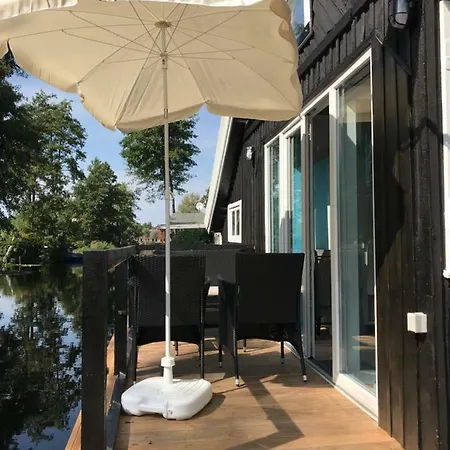 Bootshaus Mecklenburg In Am Inselsee * Güstrow